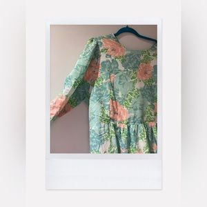 ASOS Curve 🌸 Long-sleeved Pastel Floral Maxi Dress